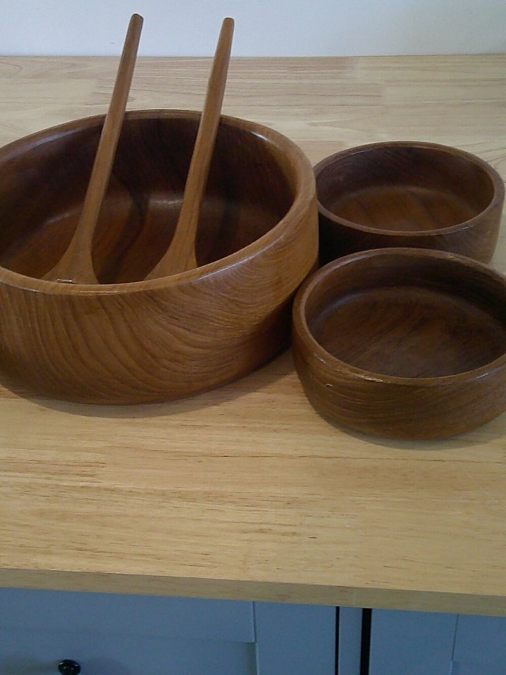 Vintage Teak Wood salad bowl set. (MCM) styling